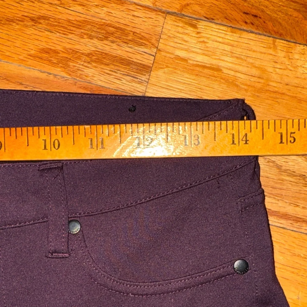 LIVERPOOL Women's 6/28‎ petite Skinny Ankle Stretch Pants in Aubergine